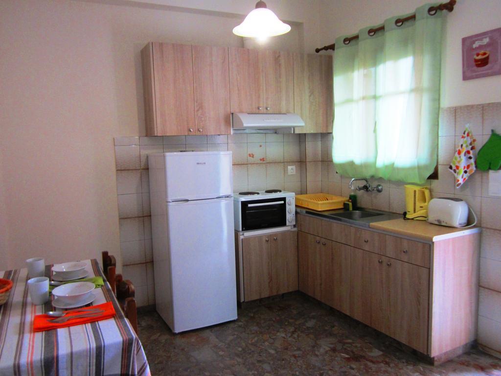 Varvara Studios & Apartments I Peroulades  Rum bild